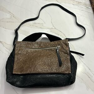 Daniella Lehavi Pocketbook